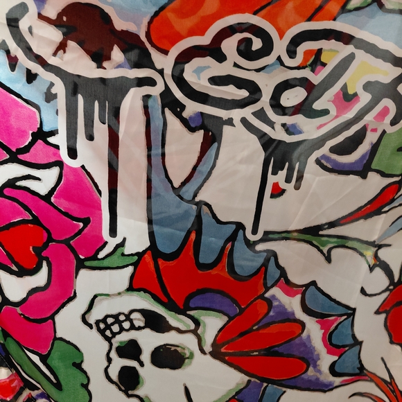 NWT Ed Hardy Skull Rose Tattoo Print Large Scarf Wrap Shawl 43x42 Y2K Streetwear - Picture 7 of 9